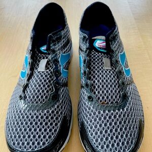 Newton Running shoe. Womens Aha size 7. Brand new. Black lace included.